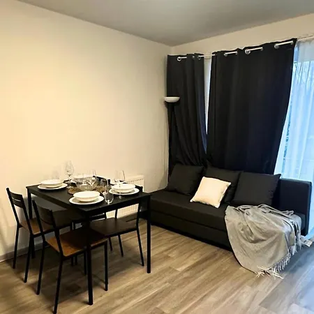 Modern - Location